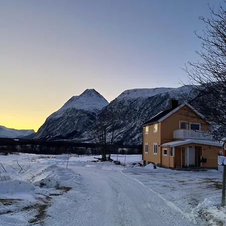 Ytrevoll * Kvalvik (Troms)