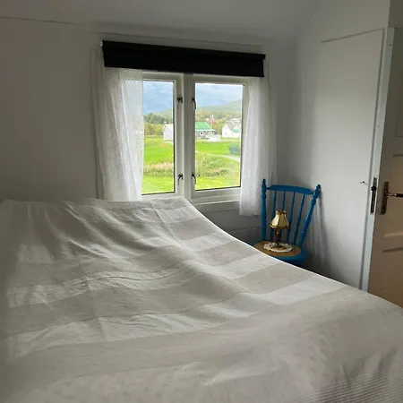 Ytrevoll * Kvalvik (Troms)